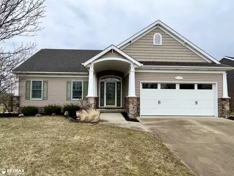 3132 Stratford, Flushing, MI 48433