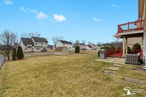 Exterior - 16630 Jessica, Romulus, MI 48174 photo 8 of 11