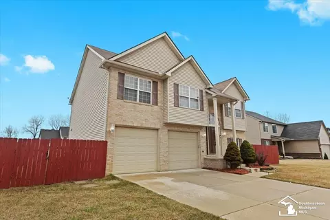 Exterior - 16630 Jessica, Romulus, MI 48174 photo 2 of 11