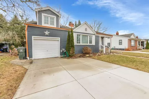 22000 Cedar, Saint Clair Shores, MI 48081