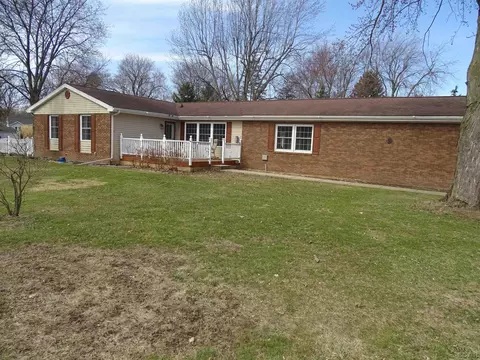 203 Veterans, Blissfield, MI 49228