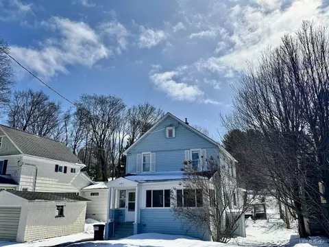 807 W Edwards, Houghton, MI 49931