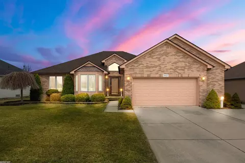 39427 Edith, Clinton Township, MI 48038