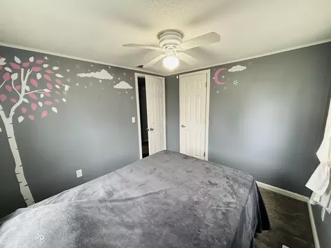 Bedroom - 12142 Davison, Davison, MI 48423 photo 4 of 5