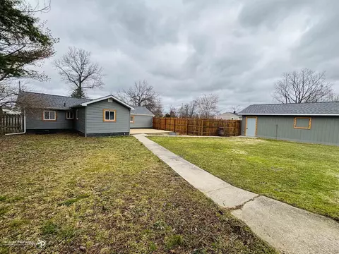 Exterior - 12142 Davison, Davison, MI 48423 photo 2 of 4