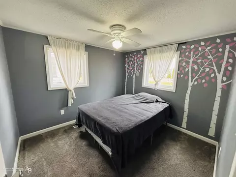 Bedroom - 12142 Davison, Davison, MI 48423 photo 3 of 5