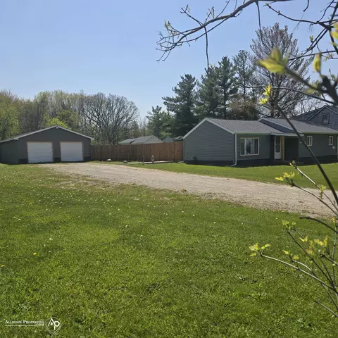 12142 Davison, Davison, MI 48423