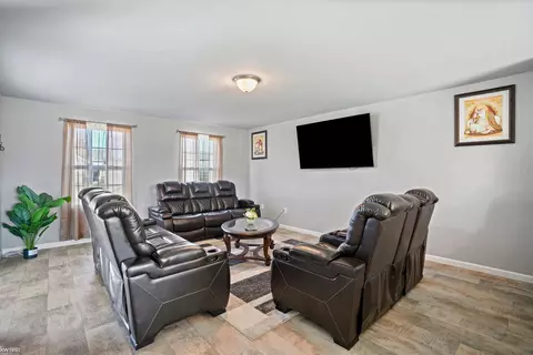 Living - 3157 Coventry, Flushing, MI 48433 photo 1 of 5