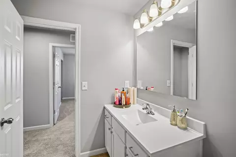 Bath - 3157 Coventry, Flushing, MI 48433 photo 5 of 5