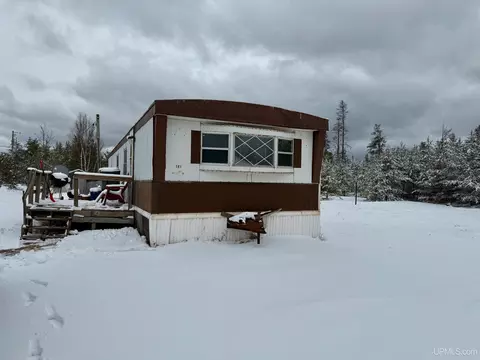 381 E M35, Gwinn, MI 49841