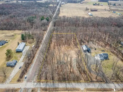 00 Stumpmier, Monroe, MI 48162 photo 4