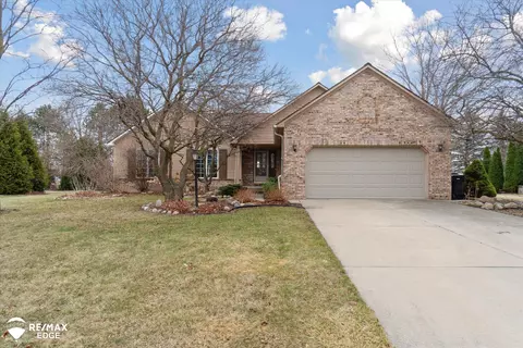 2253 Valley Vis, Davison, MI 48423