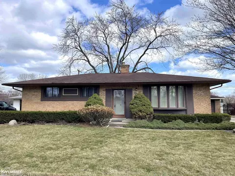 36406 Woodingham, Clinton Township, MI 48035