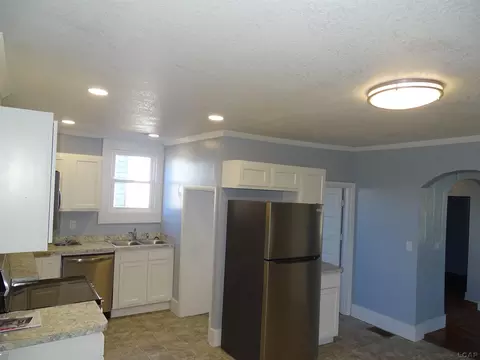 Kitchen - 917 N Broad, Adrian, MI 49221 photo 3 of 3
