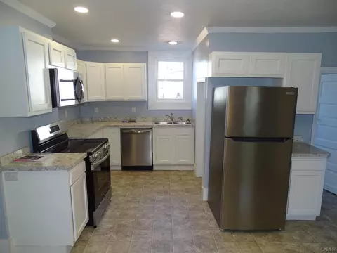Kitchen - 917 N Broad, Adrian, MI 49221 photo 1 of 3