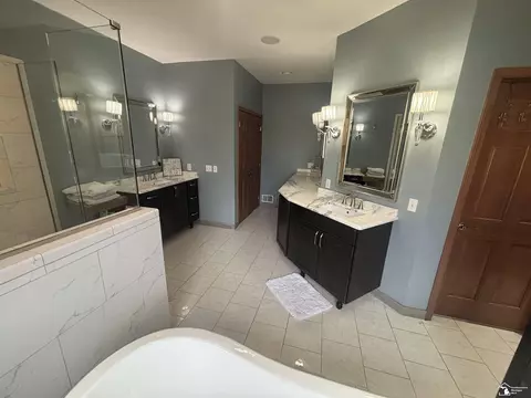 9175 Valetta, Temperance, MI 48182 photo 17