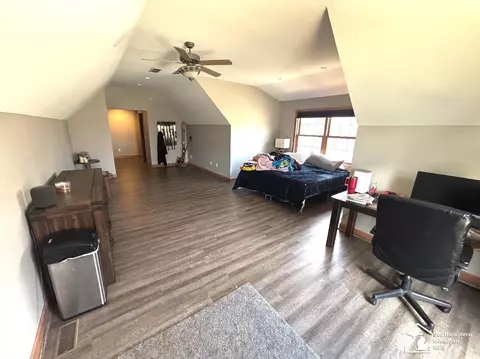9175 Valetta, Temperance, MI 48182 photo 25