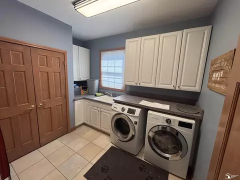 9175 Valetta, Temperance, MI 48182 photo 14