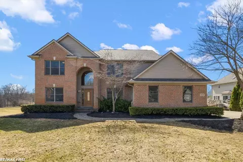 9830 Wynbrook, Howell, MI 48843