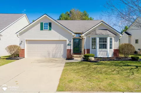 4465 Maple Crk, Grand Blanc, MI 48439