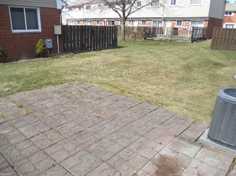 27559 Concord, Warren, MI 48093 photo 37