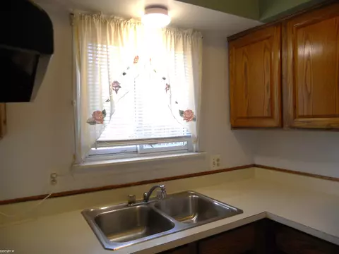 27559 Concord, Warren, MI 48093 photo 15