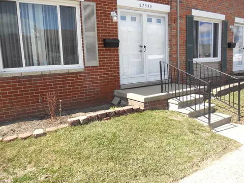 27559 Concord, Warren, MI 48093 photo 3