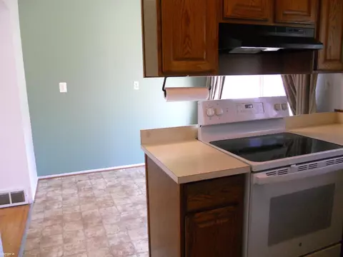 27559 Concord, Warren, MI 48093 photo 11
