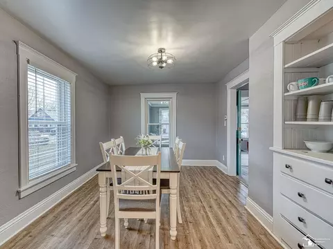 Dining - 12865 Matthews, Carleton, MI 48117 photo 1 of 3