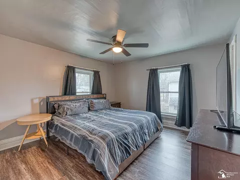 Bedroom - 12865 Matthews, Carleton, MI 48117 photo 2 of 5