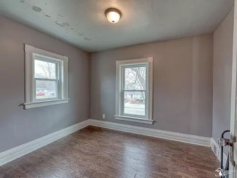 Bedroom - 12865 Matthews, Carleton, MI 48117 photo 1 of 5