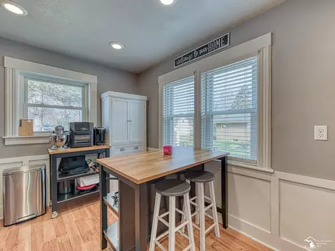 Kitchen - 12865 Matthews, Carleton, MI 48117 photo 1 of 4