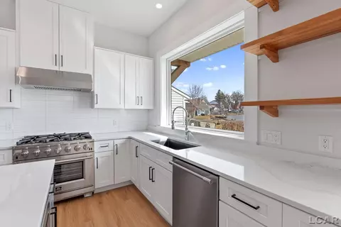 8076 Clarks Cv, Addison, MI 49220 photo 7