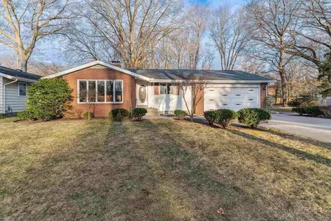3141 W W Vlg, Port Huron, MI 48060