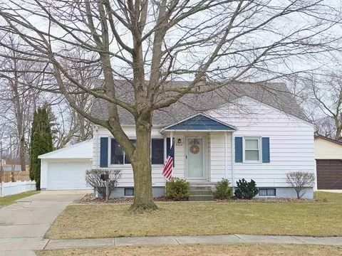 2008 33rd, Bay City, MI 48708