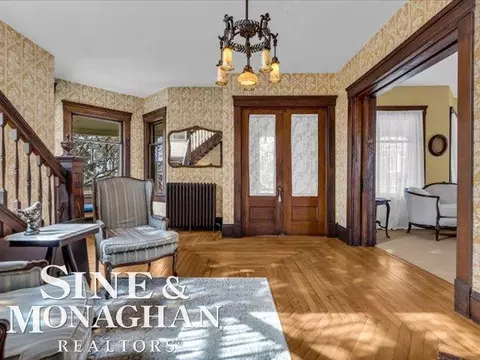 Entry Way - 1426 St Clair Riv, Algonac, MI 48001 photo 3 of 11