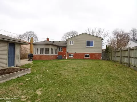 31807 Eiffel, Warren, MI 48088 photo 28