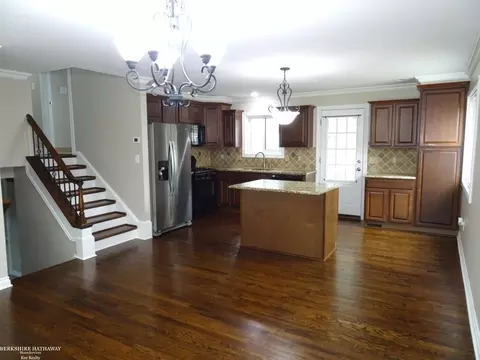 31807 Eiffel, Warren, MI 48088 photo 4