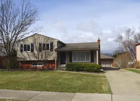 31807 Eiffel, Warren, MI 48088 photo 2