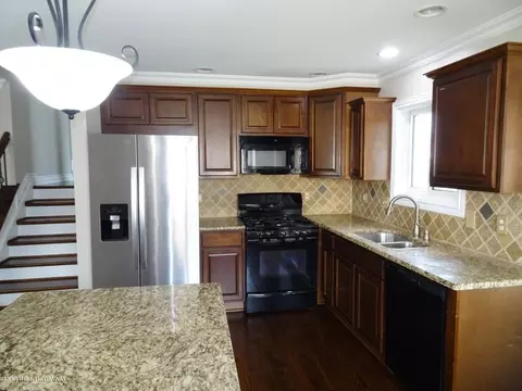 31807 Eiffel, Warren, MI 48088 photo 6
