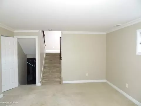 31807 Eiffel, Warren, MI 48088 photo 15