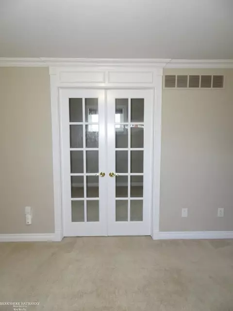 31807 Eiffel, Warren, MI 48088 photo 17