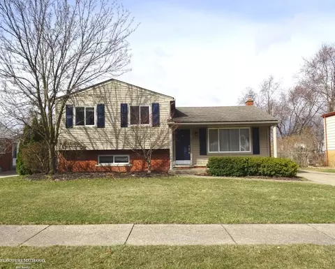 31807 Eiffel, Warren, MI 48088