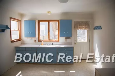 Kitchen - 206 Prospect, Vassar, MI 48768 photo 1 of 1