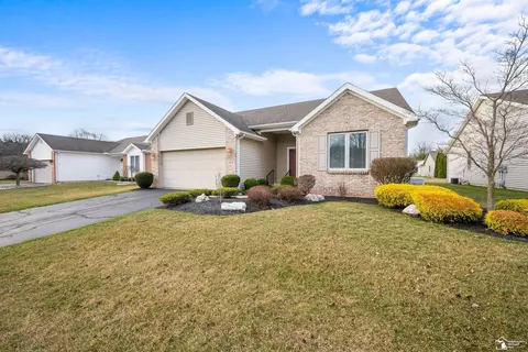 Exterior - 2172 Delaware, Temperance, MI 48182 photo 3 of 10