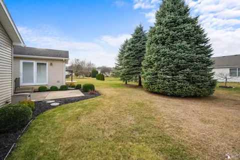 Exterior - 2172 Delaware, Temperance, MI 48182 photo 8 of 10