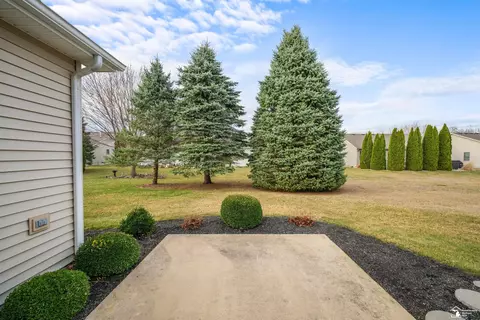Exterior - 2172 Delaware, Temperance, MI 48182 photo 10 of 10