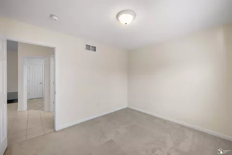 Bedroom - 2172 Delaware, Temperance, MI 48182 photo 2 of 6