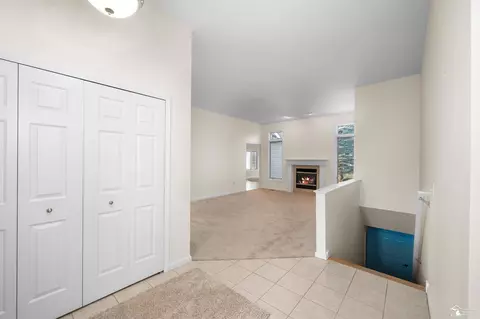Entry Way - 2172 Delaware, Temperance, MI 48182 photo 2 of 2