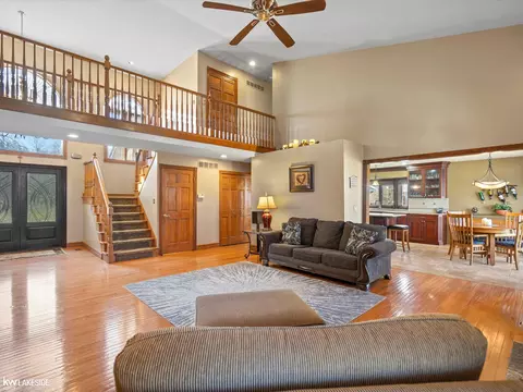 18191 Huron, Macomb, MI 48042 photo 11